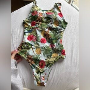 LEONISA SHAPEWEAR. Compression High-Neck One-Piece Swimsuit size s